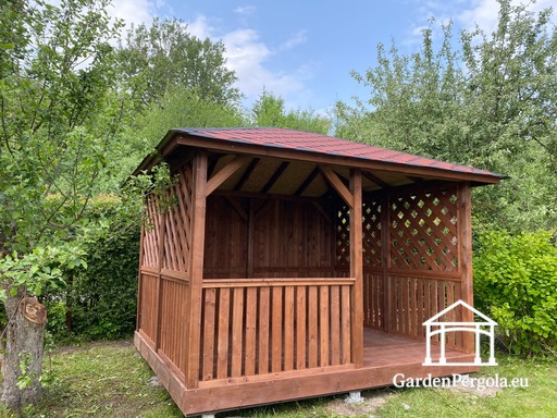 3x3,5 m bruine houten prieel — gezellige tuinprieel met vloer, gesloten achterwand en decoratieve latwerk zijwanden - garden gazebo pergola