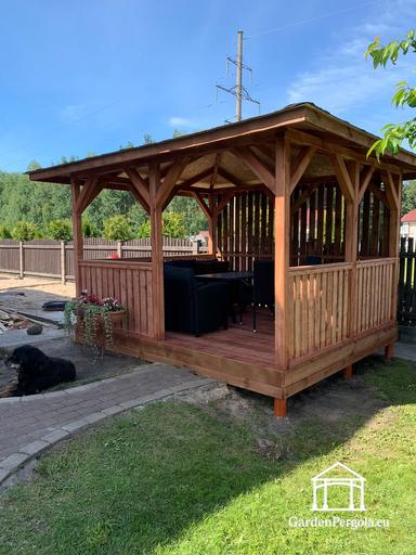 3x3.5 m Bruin Houten Tuinpaviljoen — Gezellig Tuinpaviljoen met Vloer en Decoratieve Lattenszijden